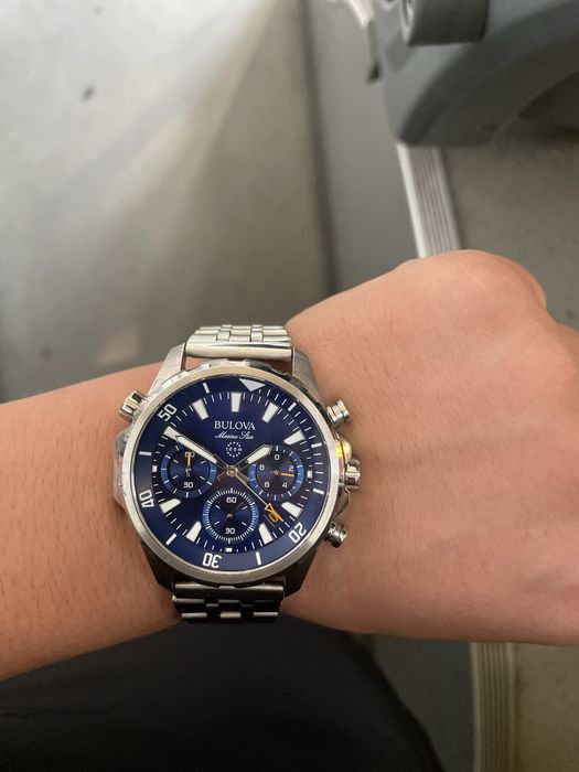 Soat BULOVA B/U kelishamiz