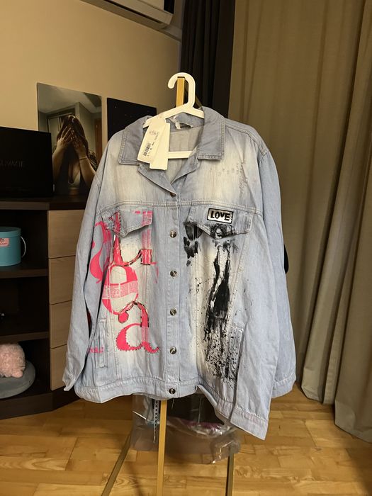 Продам 2 куртки джинса