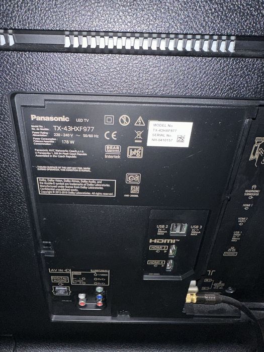Panasonic TV 43 inc