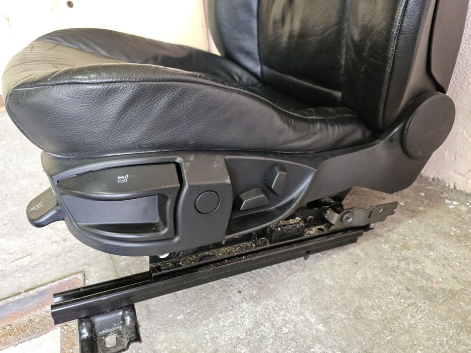 Кожени полу ел. седалки E60