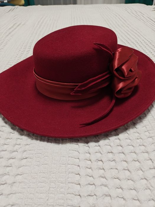 Pălărie dama 56 rosie