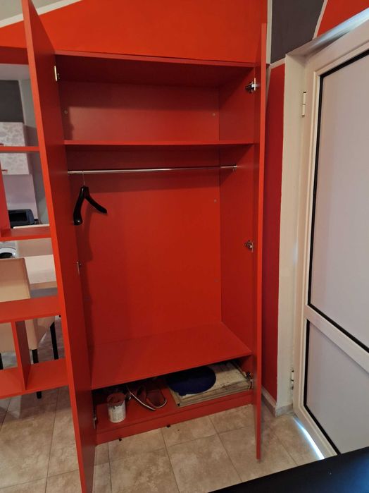 Нов двукрилен гардероб