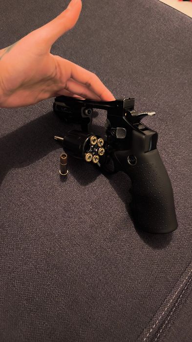 Pistol airsoft 10juli