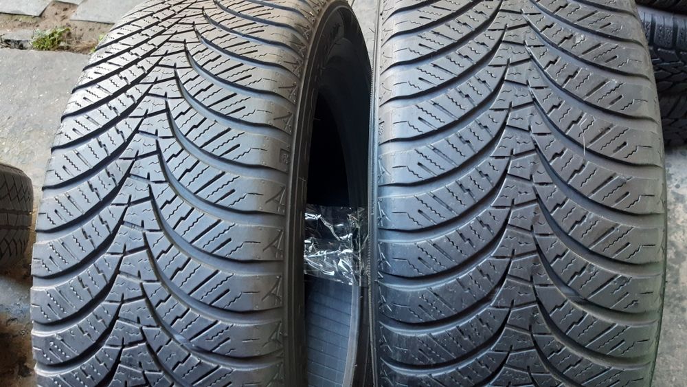 2 anvelope 215/60r17 iarnă marca Falken preț 220 lei bucata