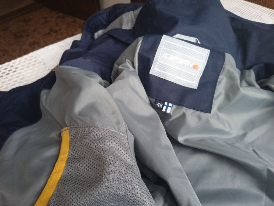 НОВО мъжко тънко яке Icepeak, размер 48 S