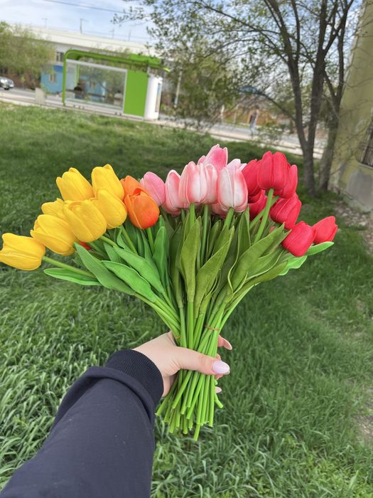 Искусственные тюльпаны