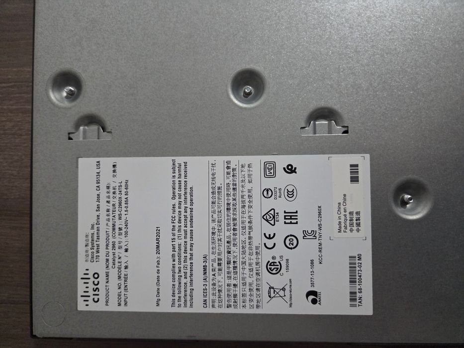 Switch CISCO C2960X 24 porturi