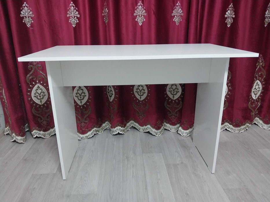 Продам                Стол