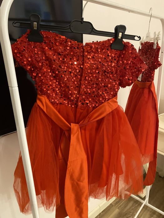 Нарядные платья для девочек