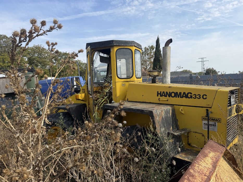 Фадрома Hanomag 33C 1979 г. на части – кофа, мостове, хидравлика