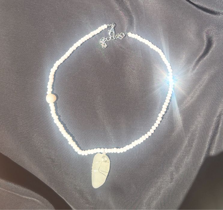 Колиета и гривни от естествени камъни и стомана