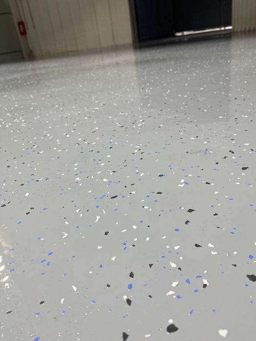 Эпоксидные полы, ПОЛИМЕРНЫЕ НАЛИВНЫЕ ПОЛЫ от 2000