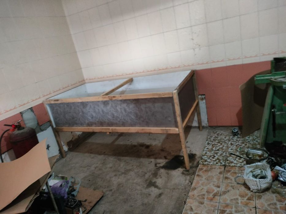 Продам брудер для цыплят кроликов