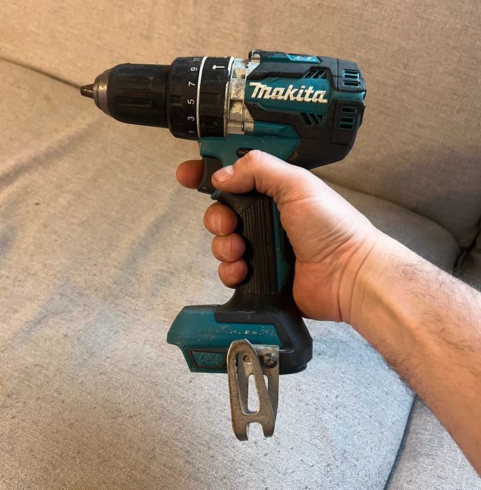 Masina gaurit insurubat Makita DHP484 18V Brushless doar corp