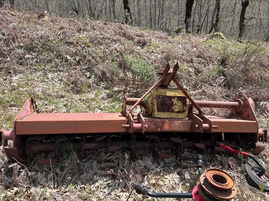 трактор Беларус 1221 и селскостопанска техника