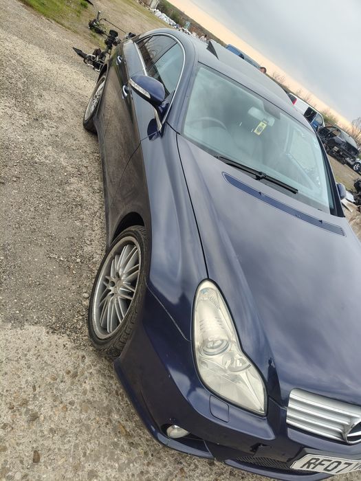 Dezmembrez Mercedes CLS320 W219 bara fata spate amg capota grila aripa