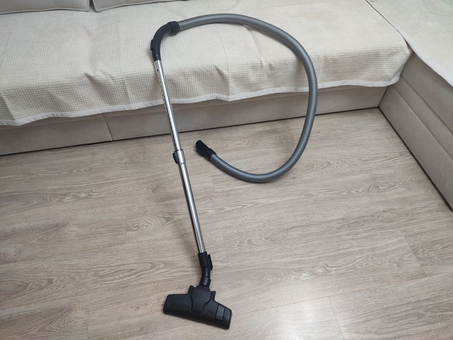 Шланг на пылесос