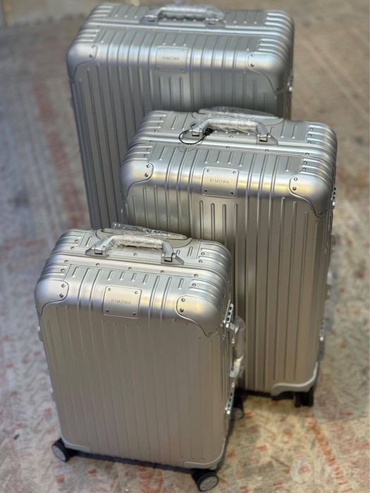 Чемодан Rimowa из алюминия (размер S)