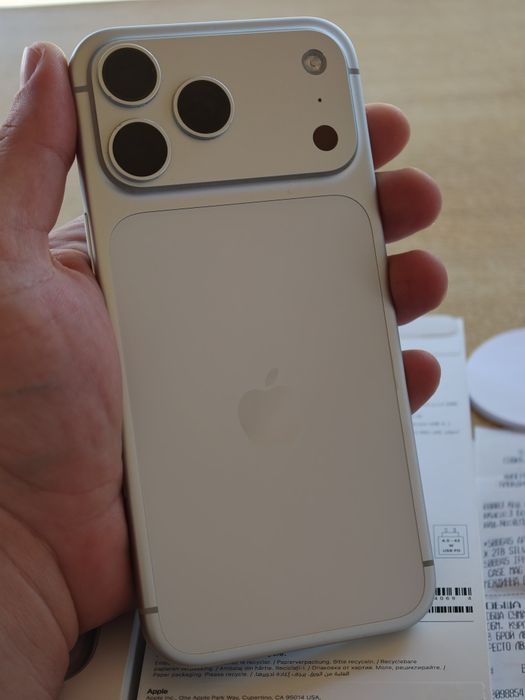 Iphone 17 Pro Max Silver 2TB Като Нов! Гаранция Технополис!