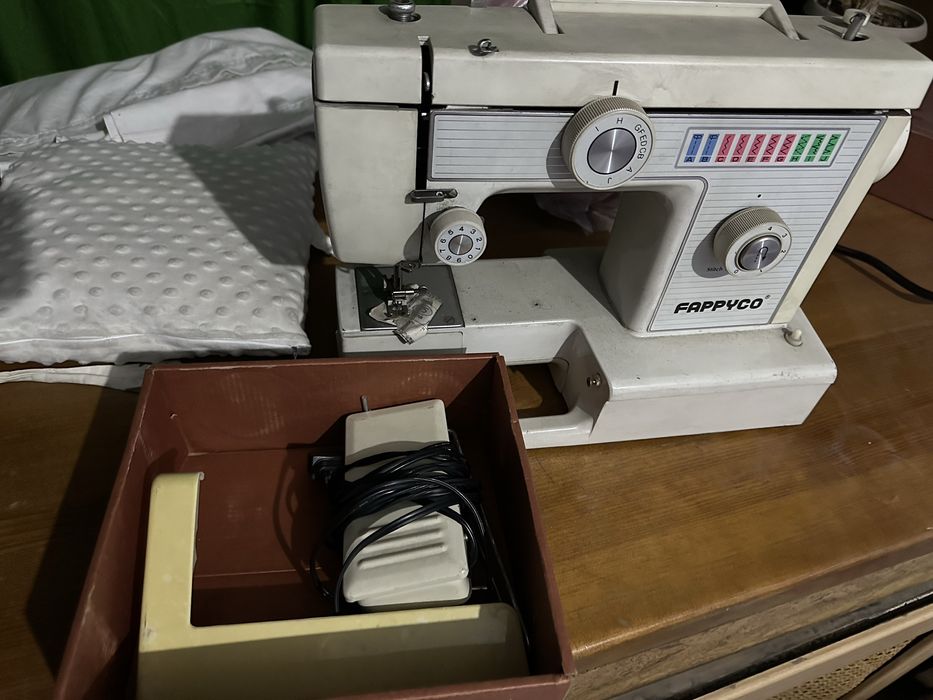 Швейная машина б/у