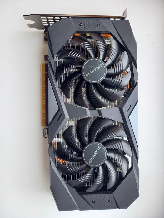 Gtx 1660 super 6 gb ( gigabyte)