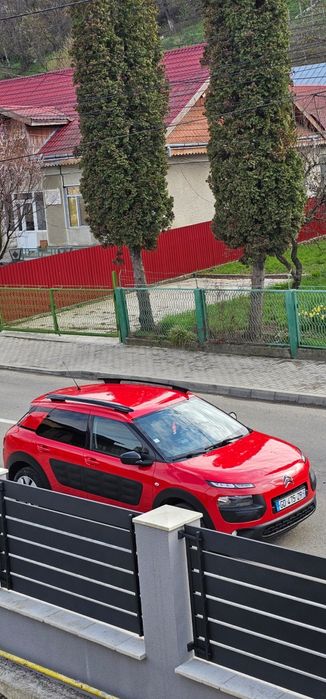 Vând Citroen c4 cactus