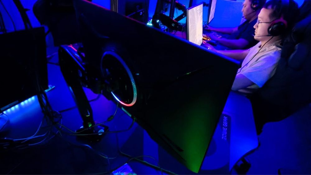 Продам клавиатуры и наушники от Hyper