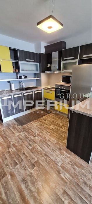 Дава се под наем Двустаен апартамент в Варна, м-т Траката - 65 кв.м за 484.5 € - Снимка #1