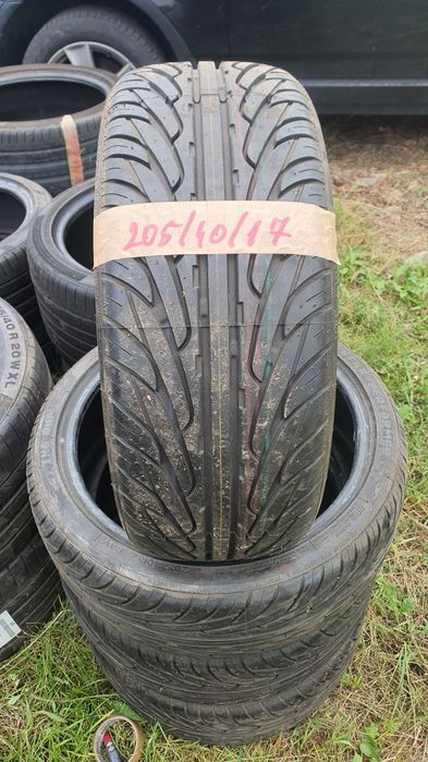 Anvelope vara 205/40/17