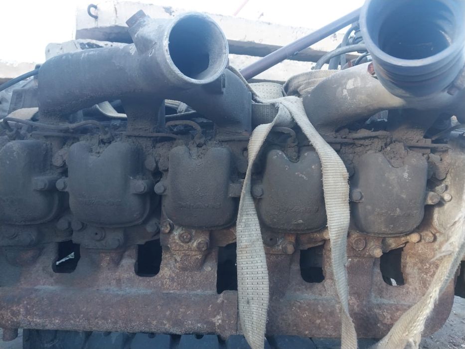 Двигатель и фары