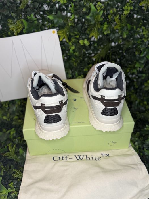 Adidasi/Sneakers Sponge Mid Top White Black