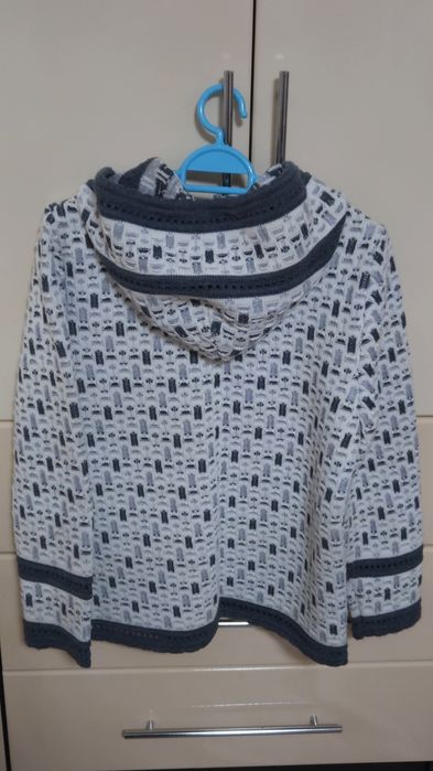 Продам женскую кофту