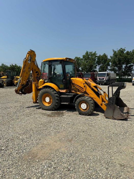Vand Buldoexcavator JCB 2006