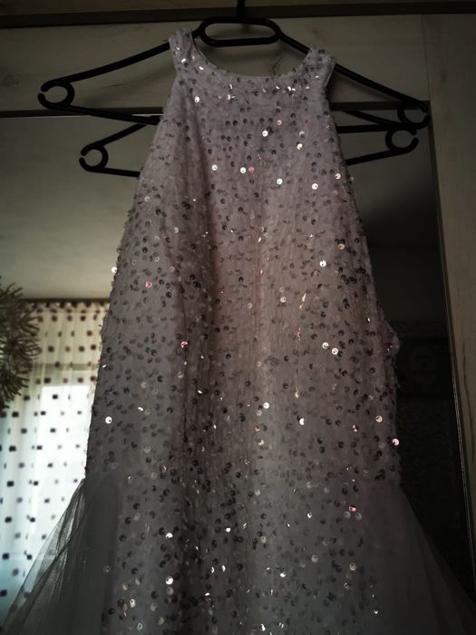Rochie de ocazie sau mireasa