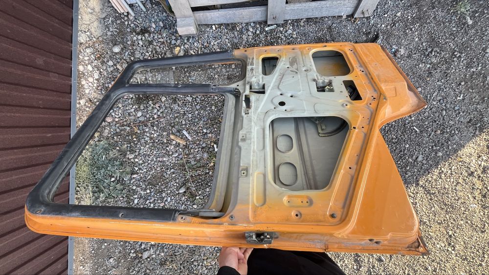 Продам Левая Дверь Шахман