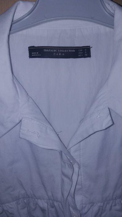 Bluza alba ZARA umeri goi si volane