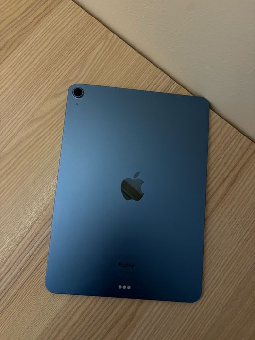 Продам  айпад эир 5 apple ipad air 5