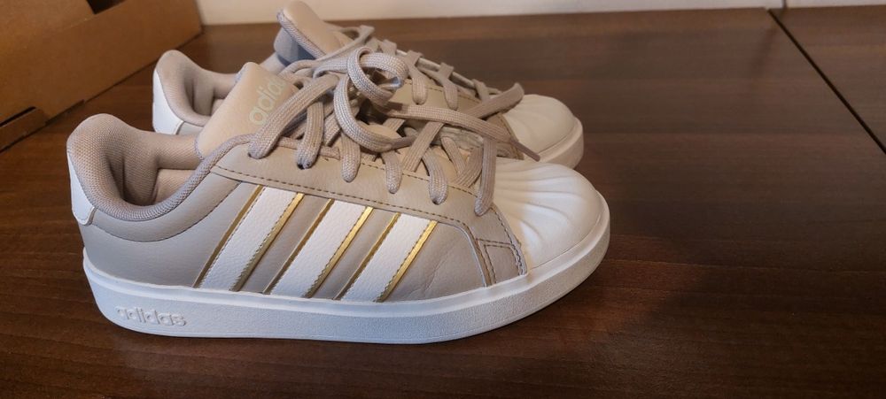 Adidasi piele Superstar nr.36