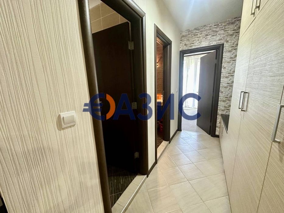 Продава се Тристаен апартамент в к.к. Слънчев бряг - 75 кв.м за 1346 €/кв.м - Снимка #9