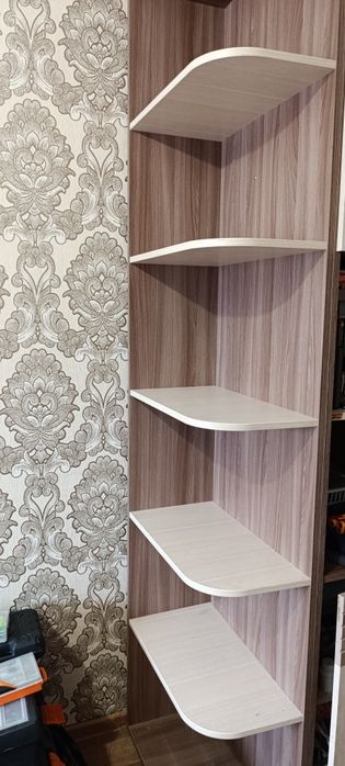 Продам угловыу полку