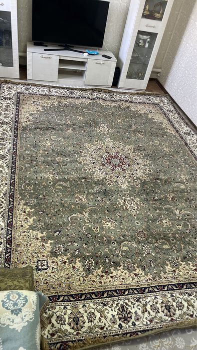 Продам шелковый дубайский ковер 3/4