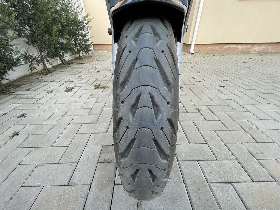 Motocicleta Yamaha FZ6-N