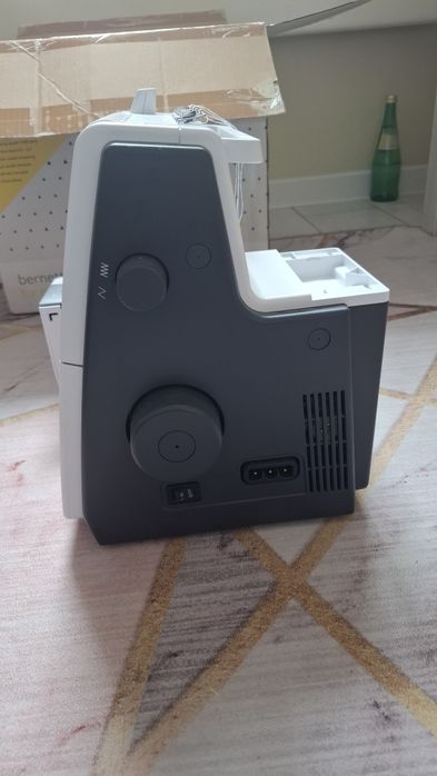 Продам оверлок Bernina