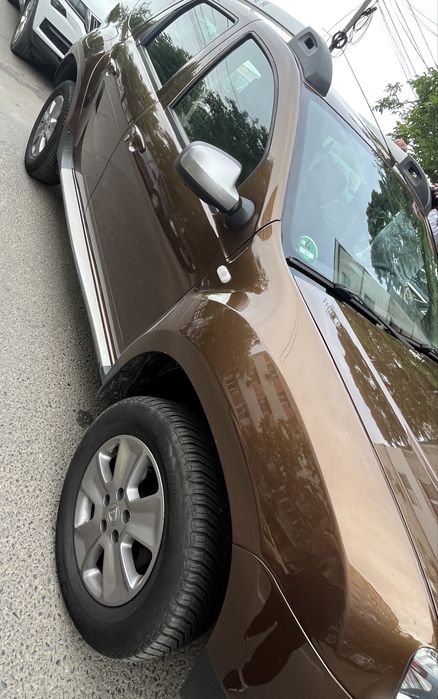 Vanzare Dacia Duster 2015
