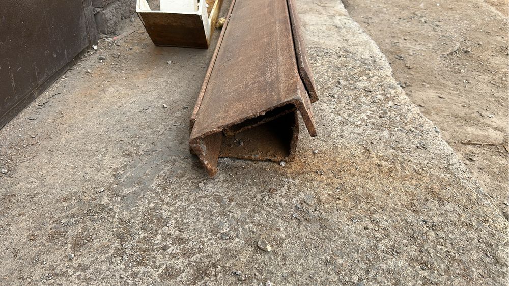 Продам швеллер 20 и 16