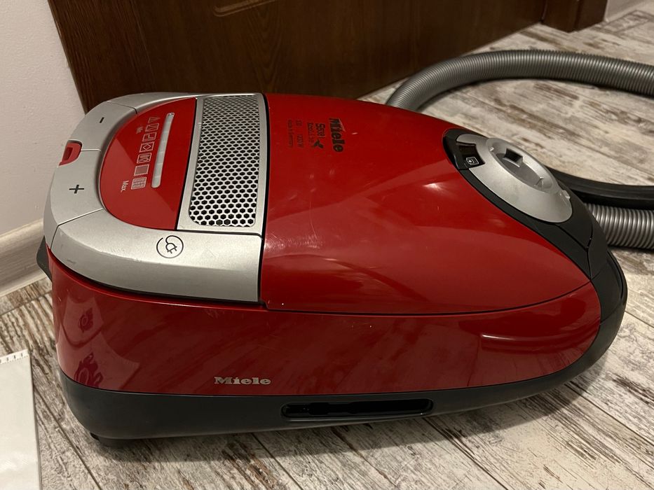 Aspirator Miele S5381