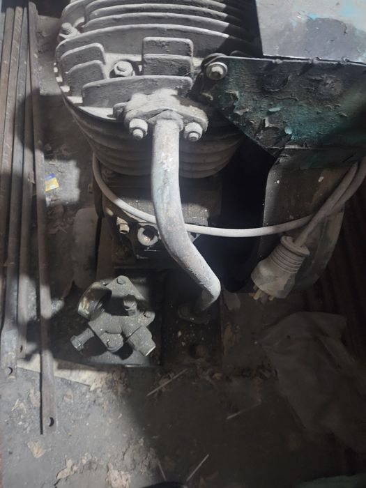 Продам компрессор