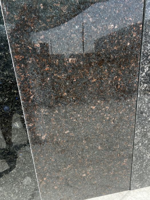 Гранит Ангола лабрадорит капуста емералд пеарл Ашблэк танбраун тандарк