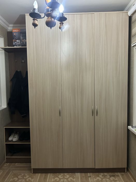 Шкаф для прихожей