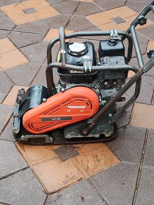 Talpa compactoare HUSQVARNA cu motor Honda